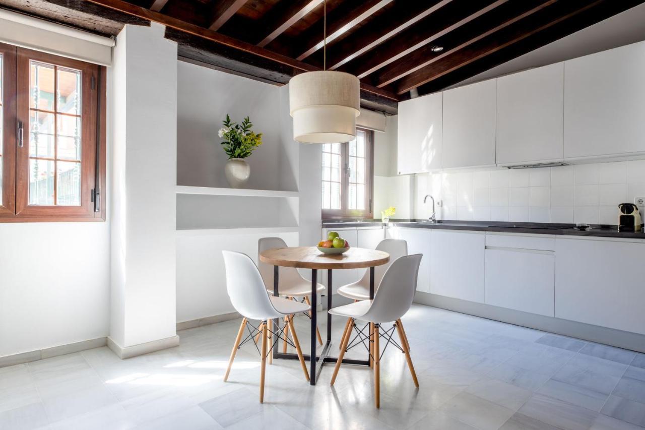 Triana Boutique Apartments By Hommyhome Siviglia Esterno foto
